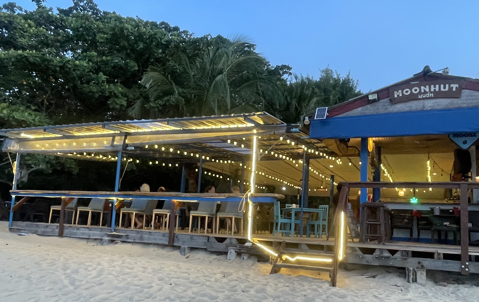 Moonhut Beach Restaurant - Gallery image 4