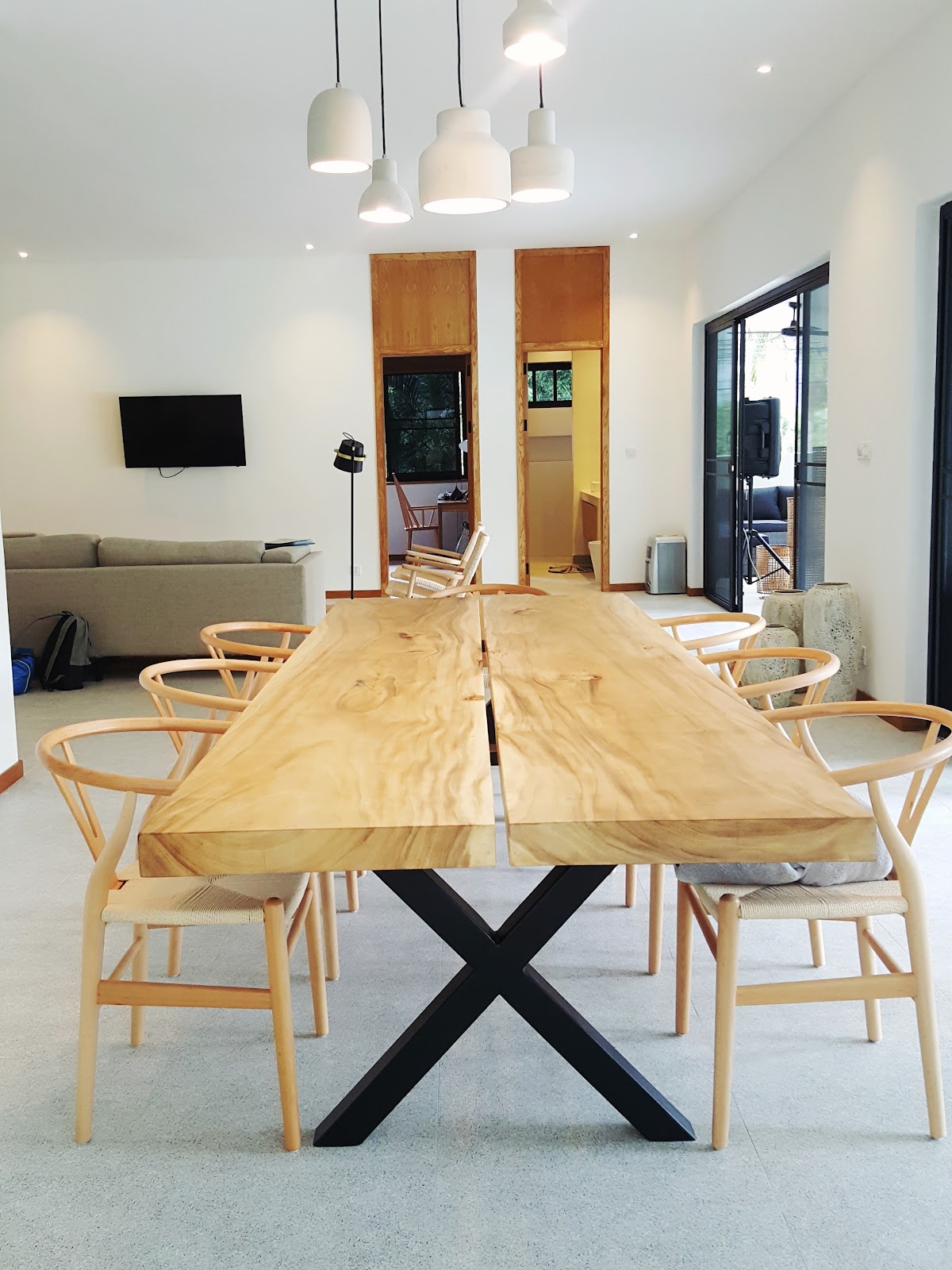 Acacia Woods Furniture