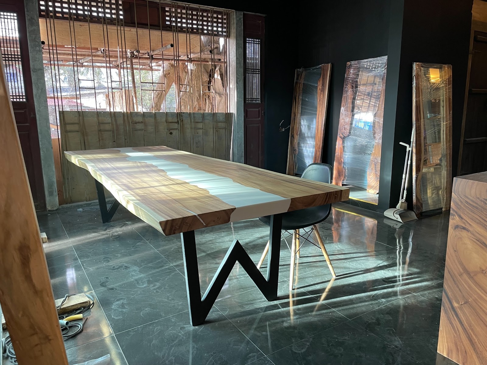 Acacia Woods Furniture - Gallery image 4