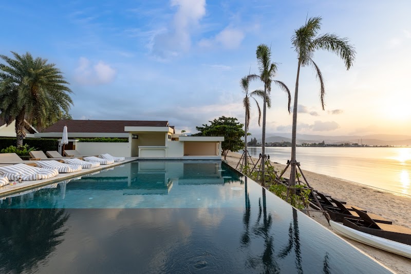 Allure Resort & Beach Club