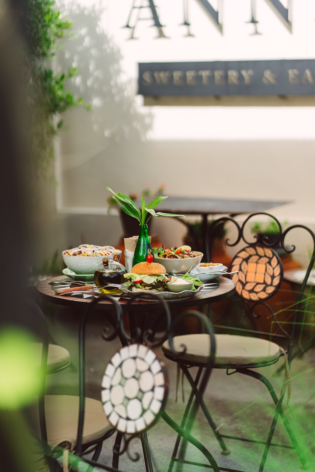 Annie Eatery & Sweetery