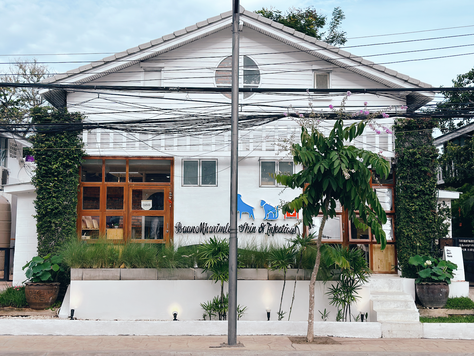 Baanmharimlay Clinic & Grooming