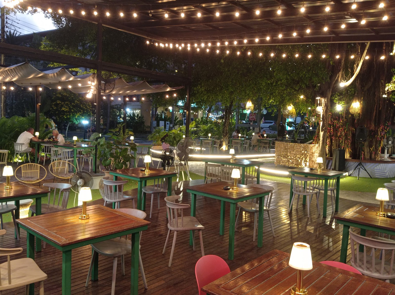 Banyan Food Market
