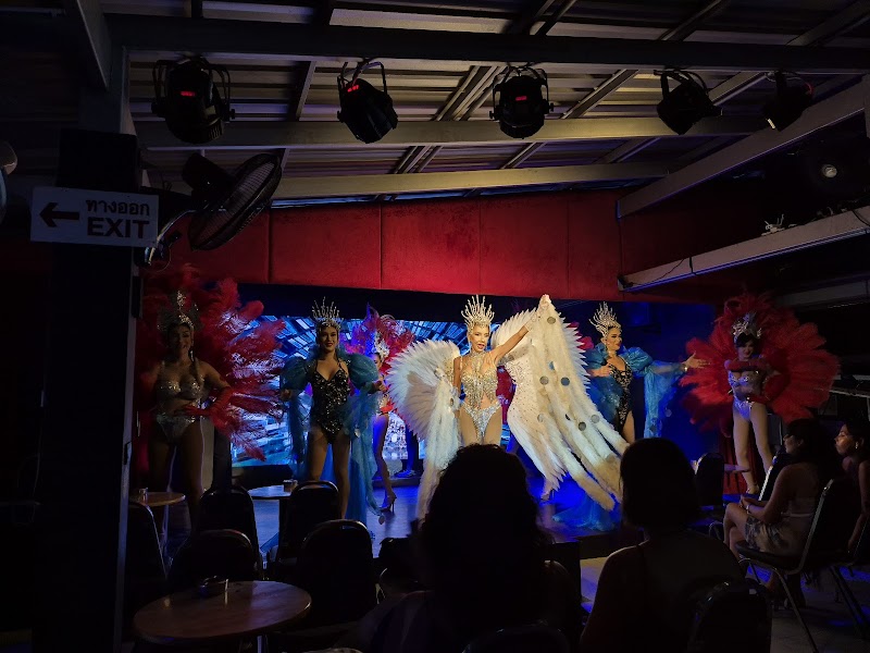 Cabaret Paris Follies - Gallery image 2