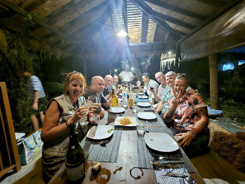 Chai's Cuisine & Farm