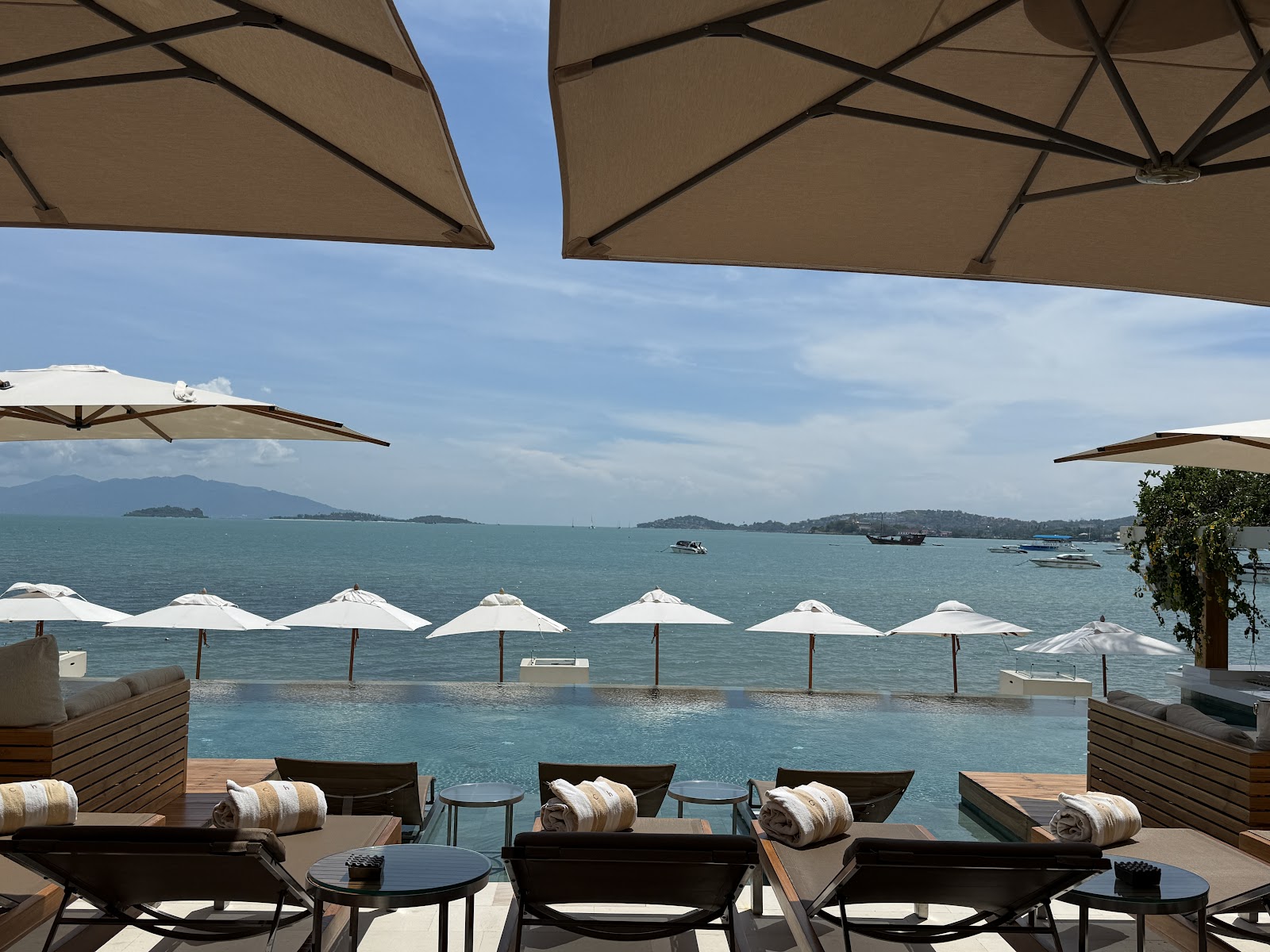 Chi Beach Club