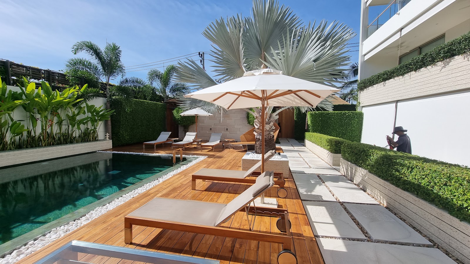 Chi - The Residence