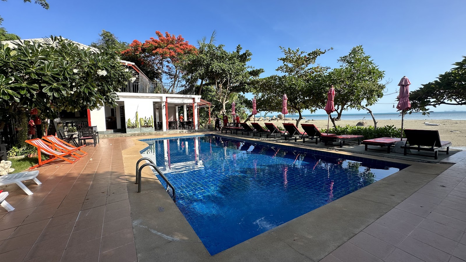 Cinnamon Beach Villas