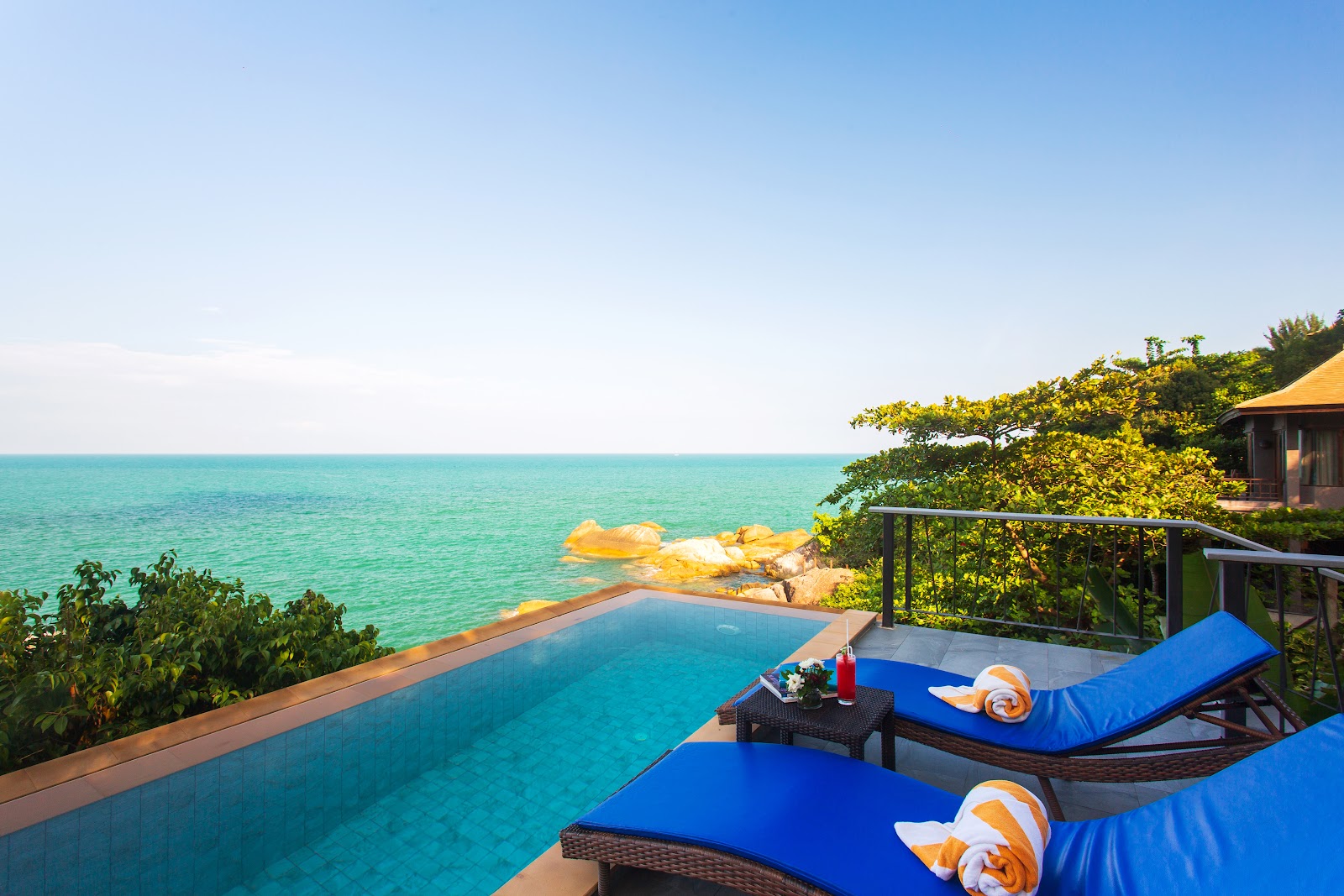 Coral Cliff Beach Resort