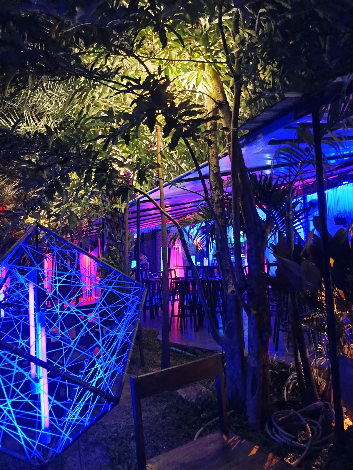 Cu Club & Restaurant