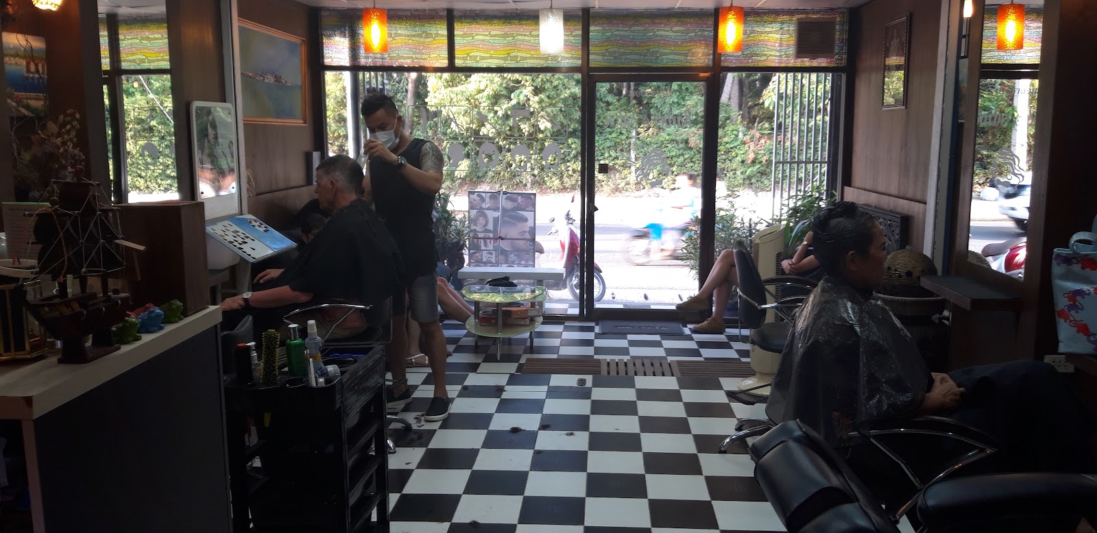 De' Salon