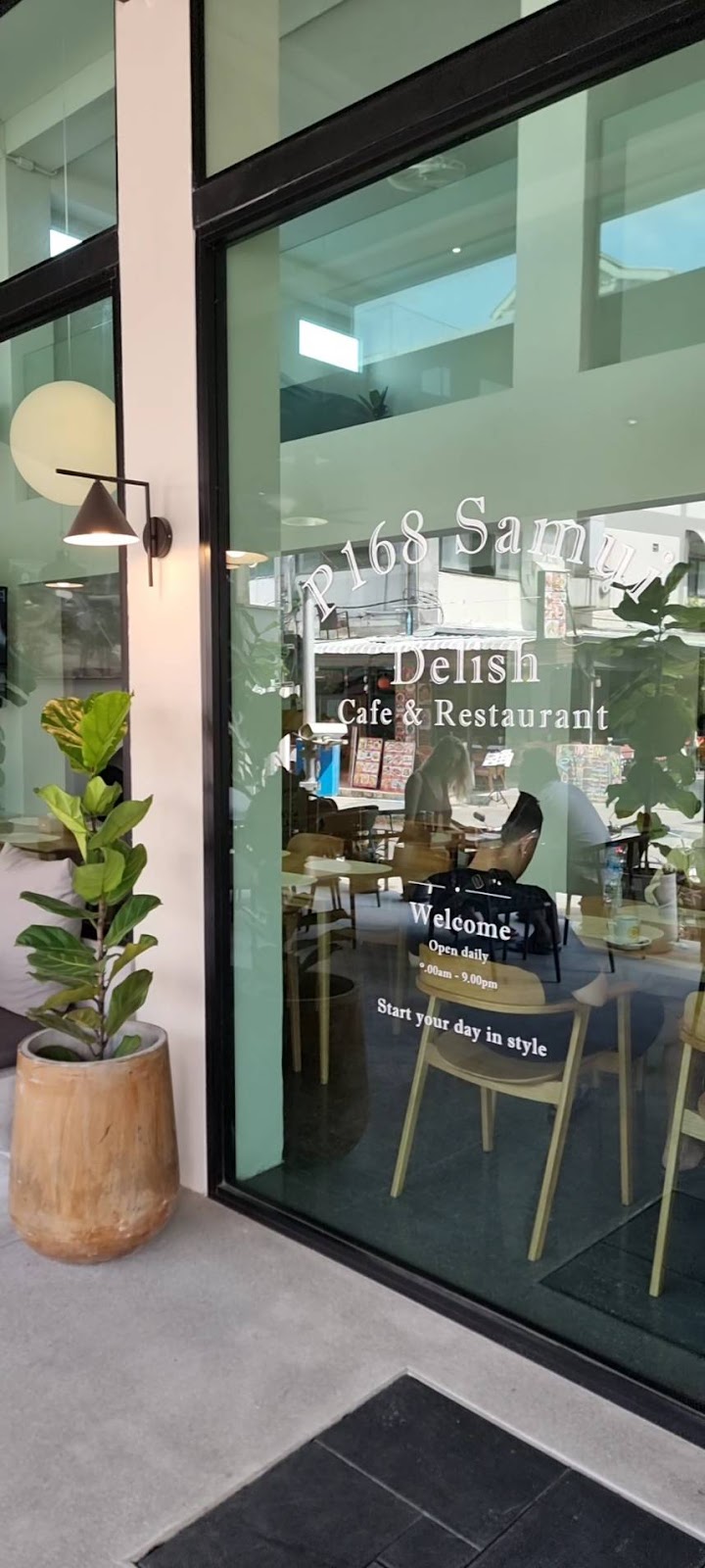 Delish Cafe & Restaurant