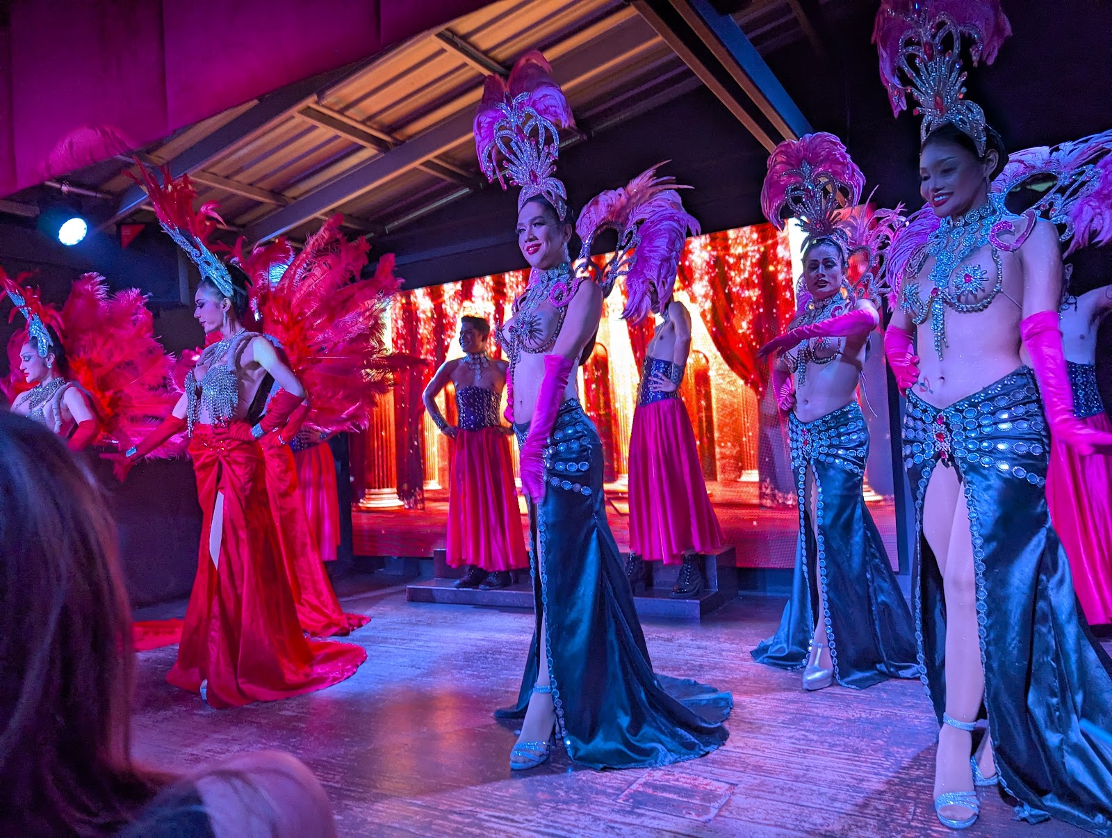 Divas Cabaret Samui - Gallery image 4