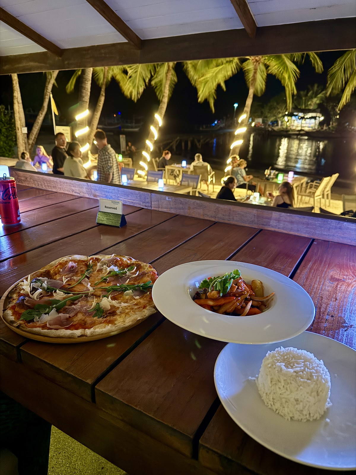 Edgewater Family Beach Club And Bar