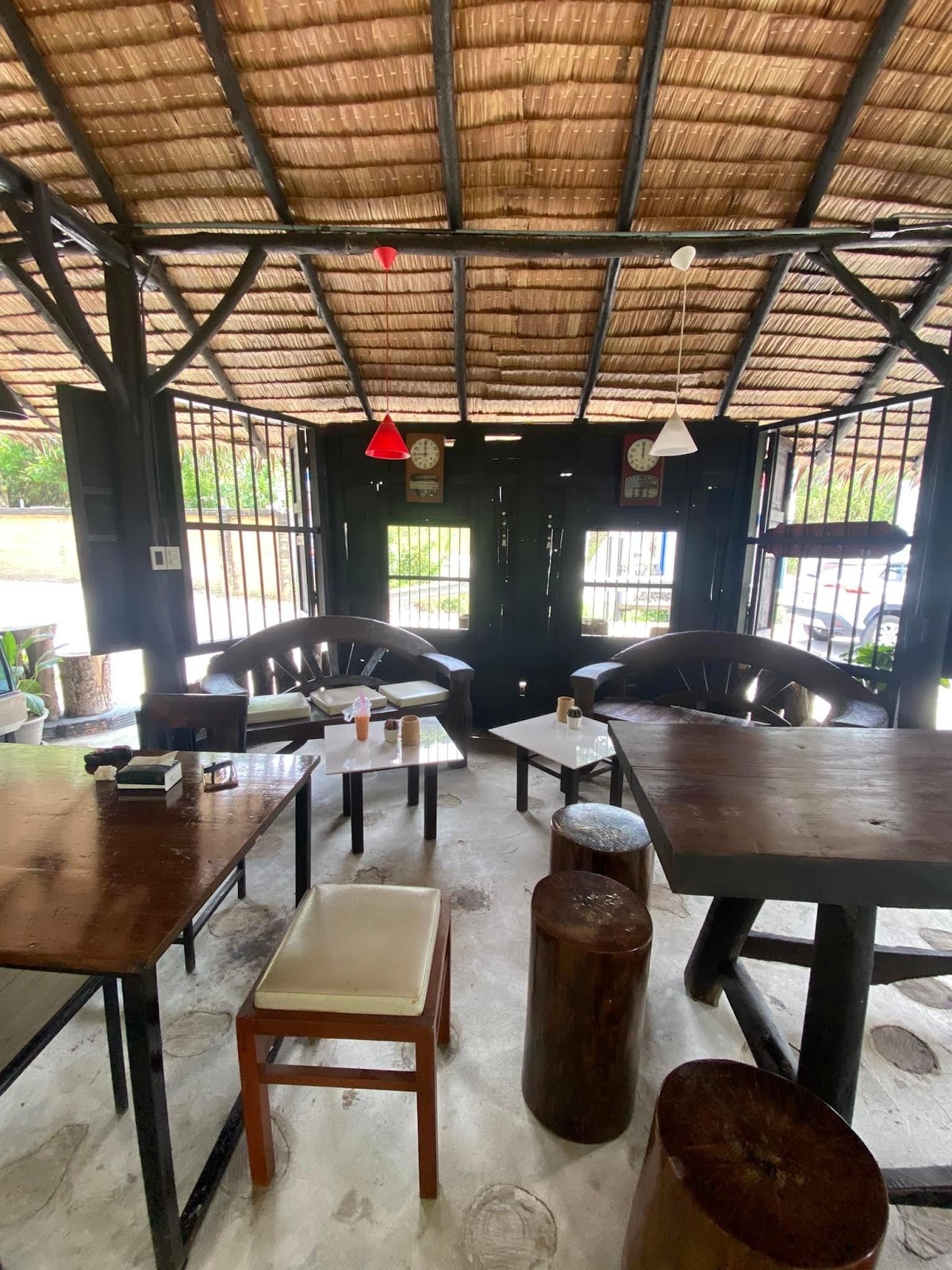 Forest Whisper Cafe
