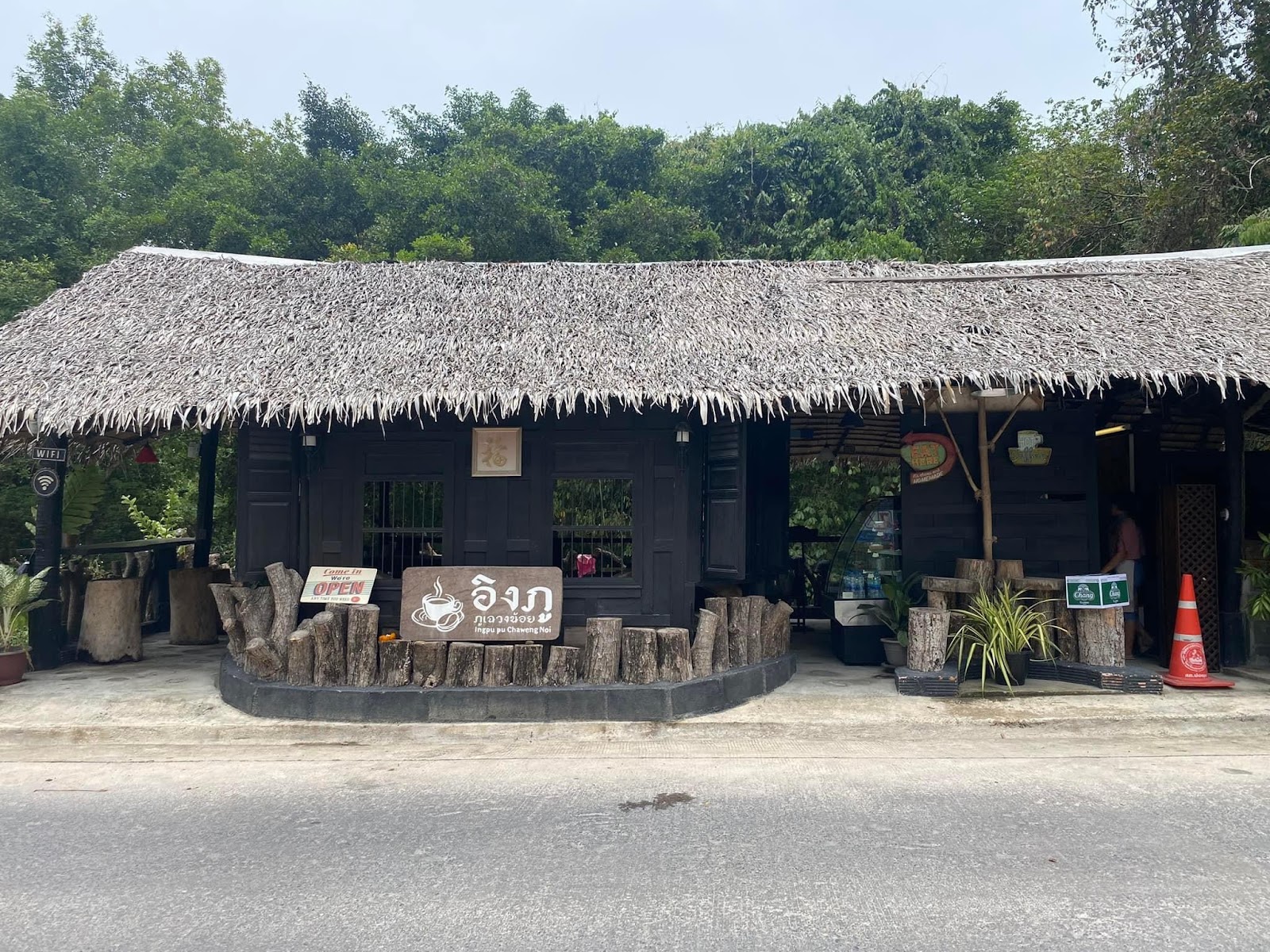 Forest Whisper Cafe