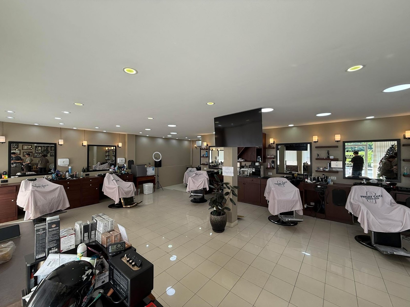 Friday CUTZ Barber Shop Koh Samui
