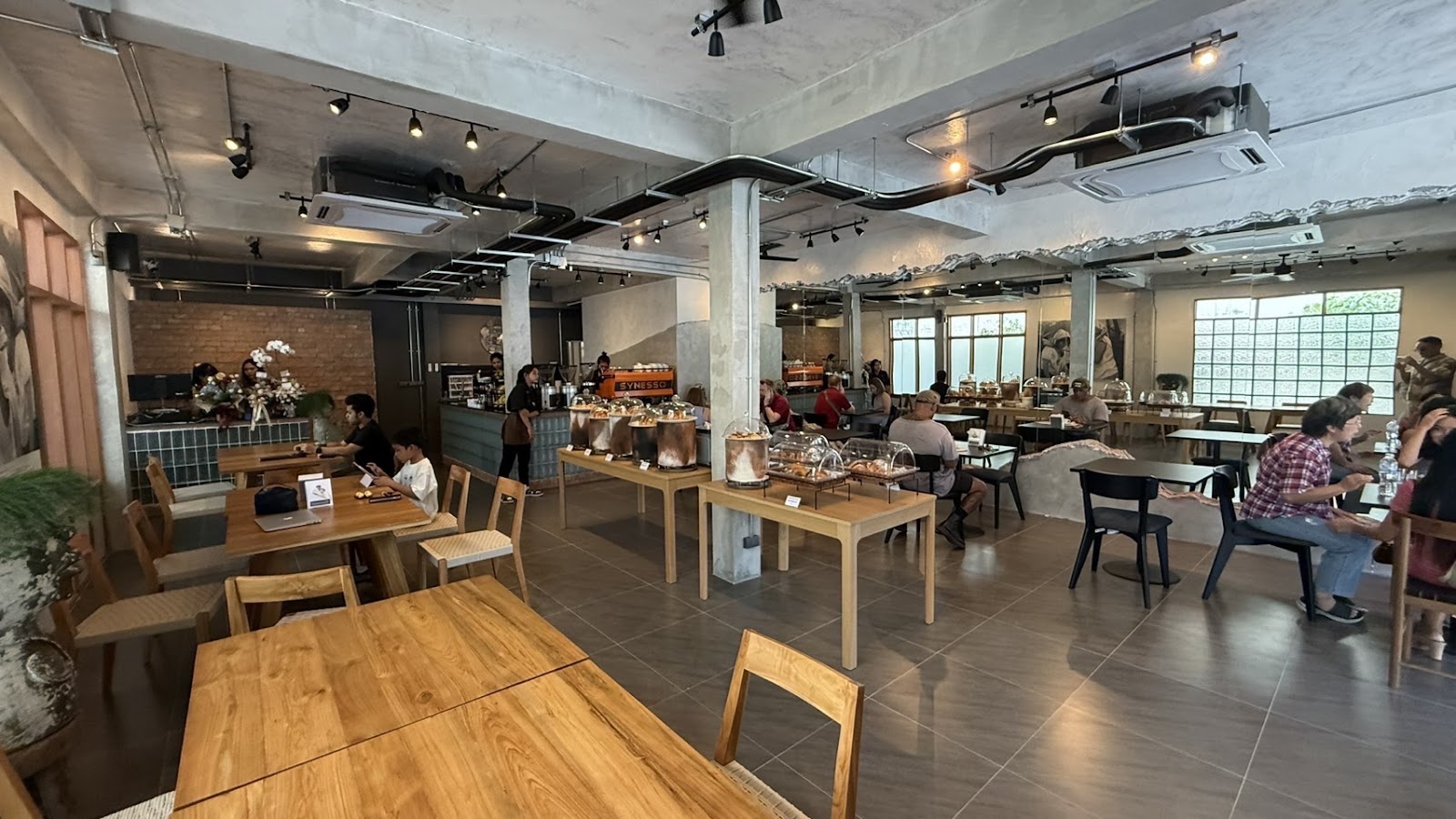 HERE COFFEE AND EATERY
