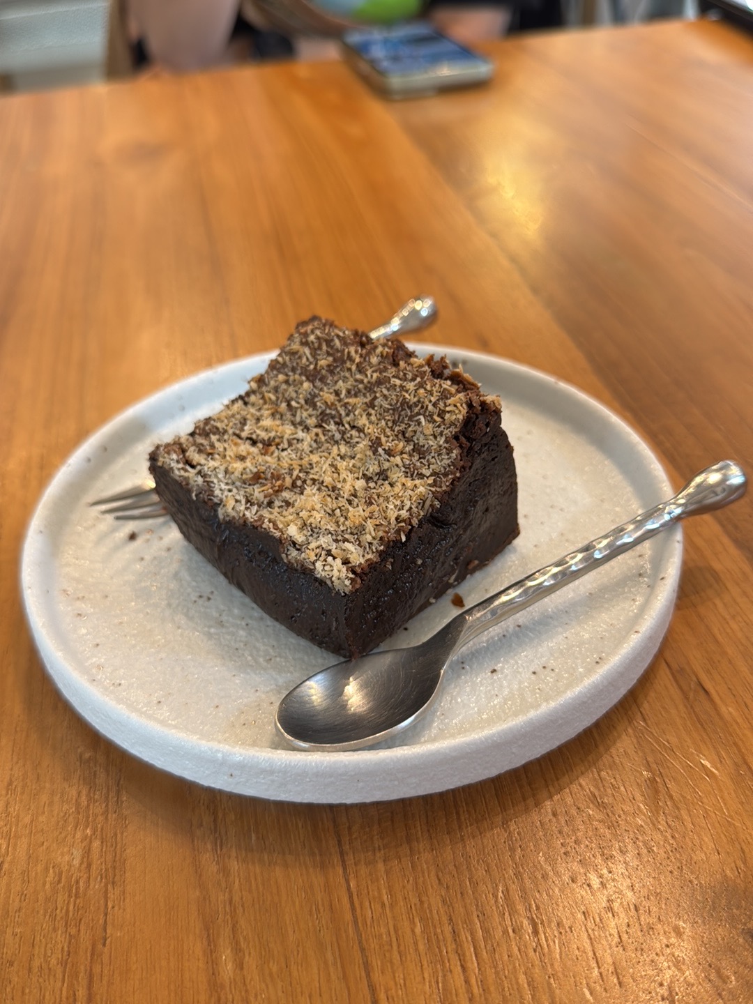 HERE COFFEE AND EATERY