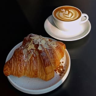 HERE COFFEE AND EATERY - Gallery image 8