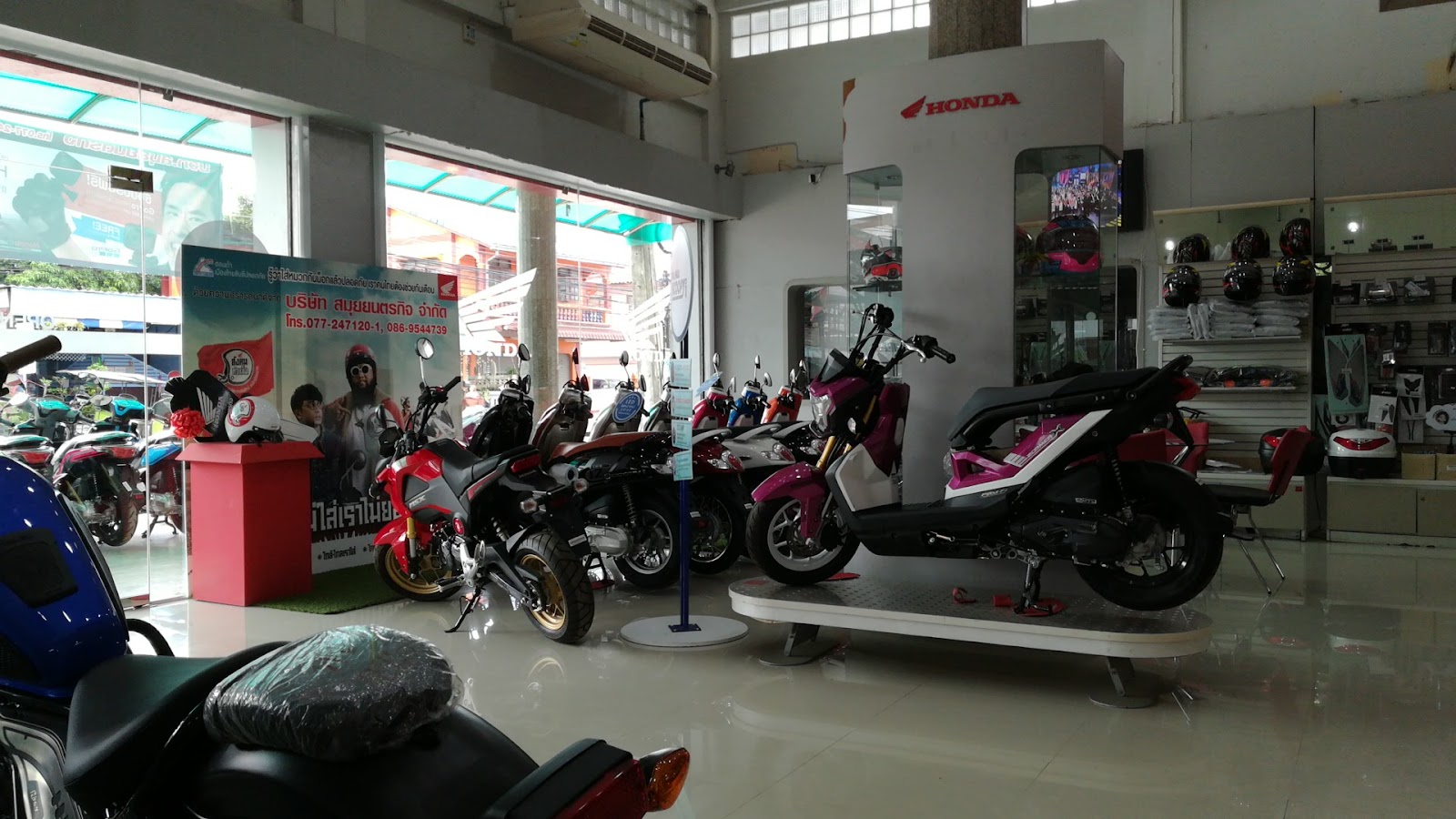 Honda Motorcycle Dealer - Gallery image 5
