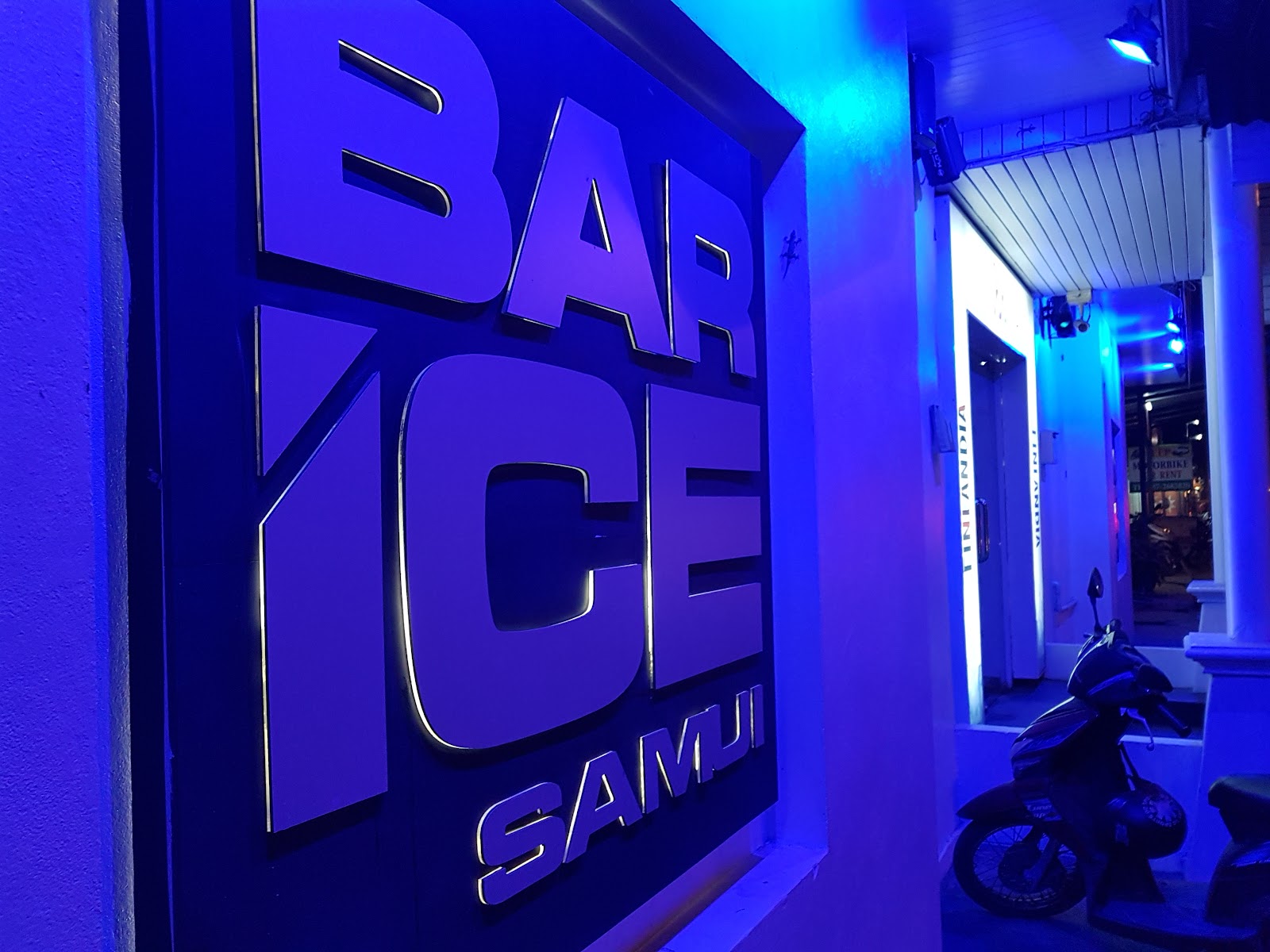 Ice Bar