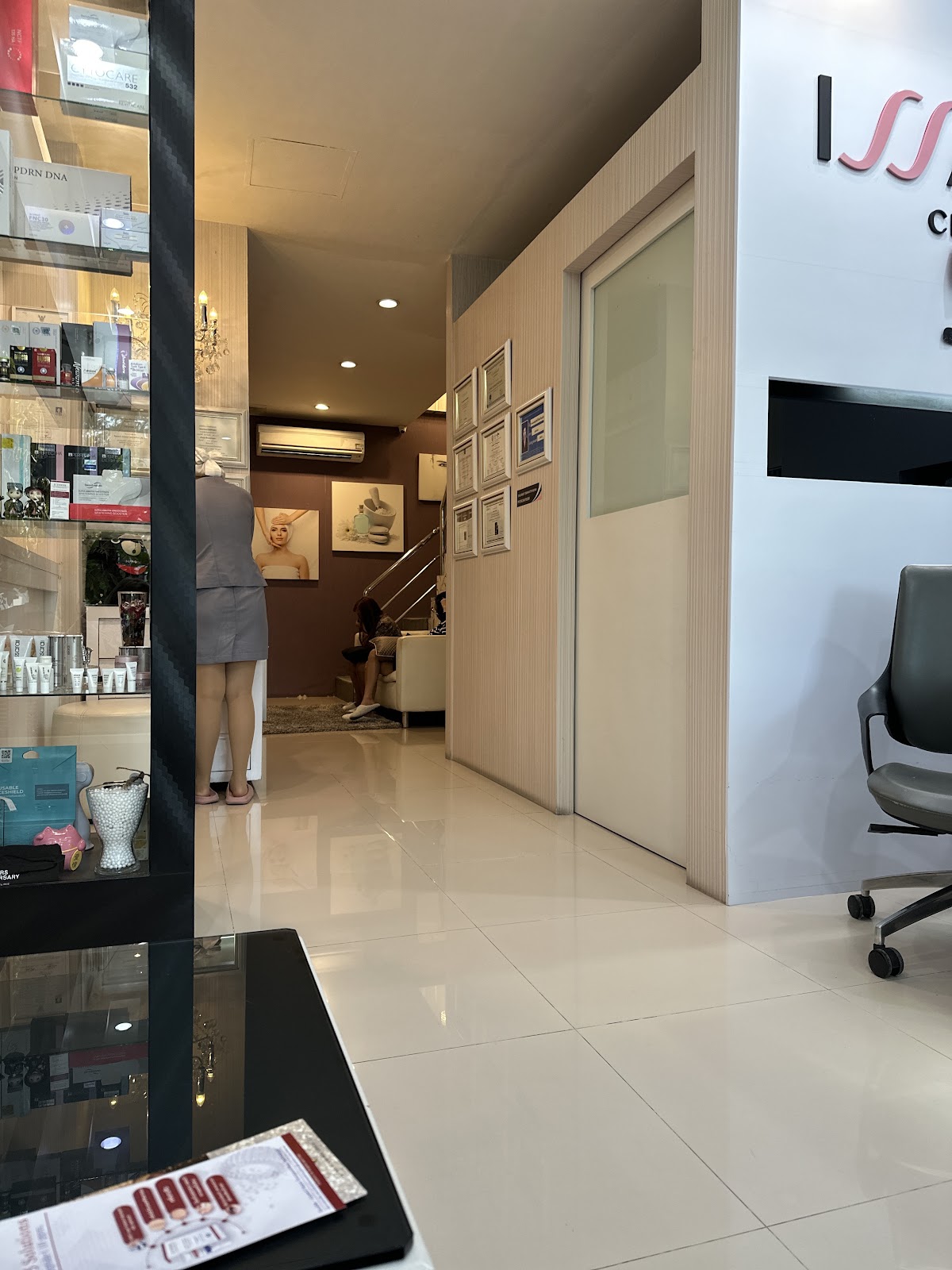 Issara Clinic