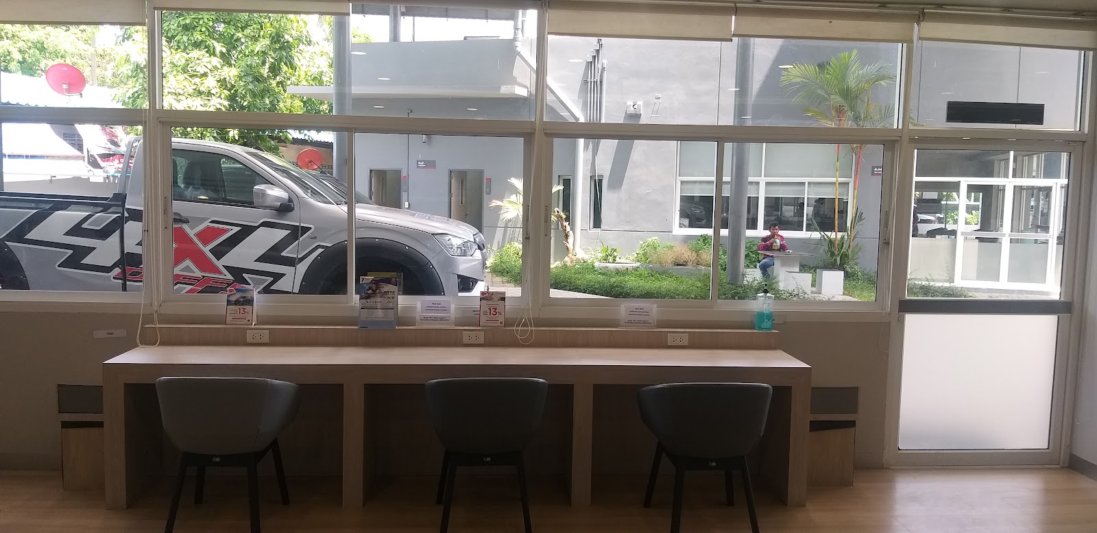 ISUZU Surat Thani