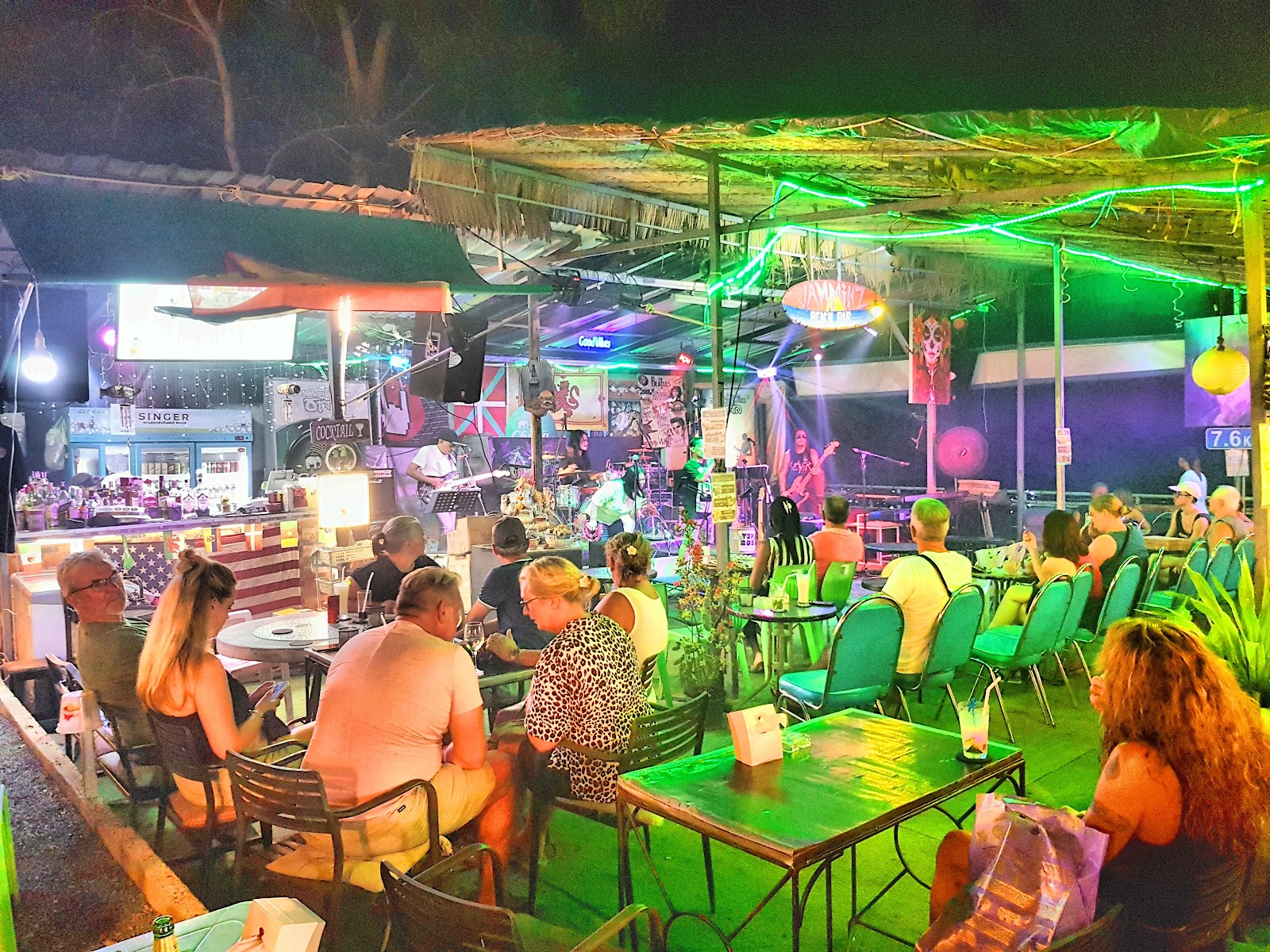 Jamminz Beach Bar - Gallery image 4