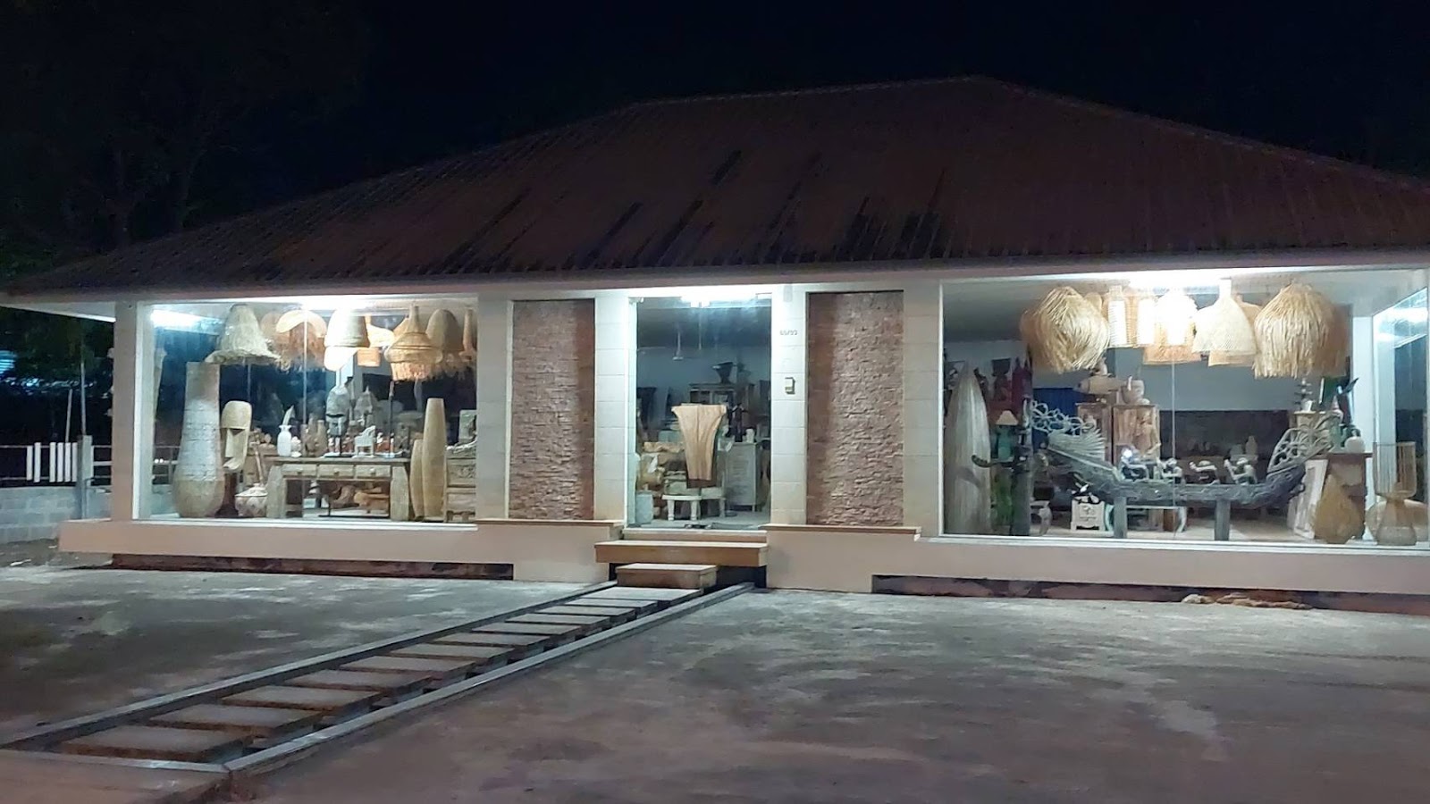 Javanese Furniture & Decoration Design