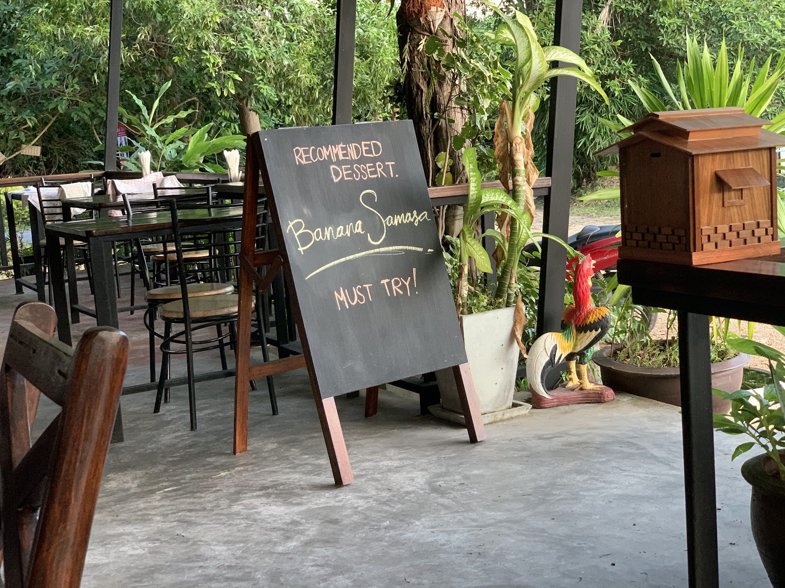 Jin's Bar And Restaurant