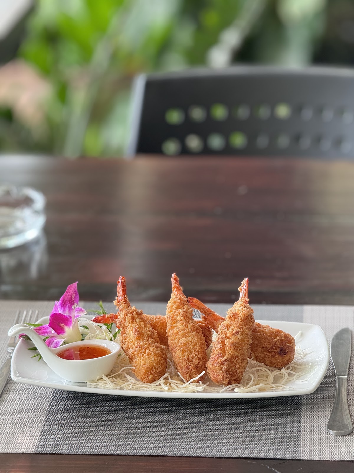 Jin's Bar And Restaurant