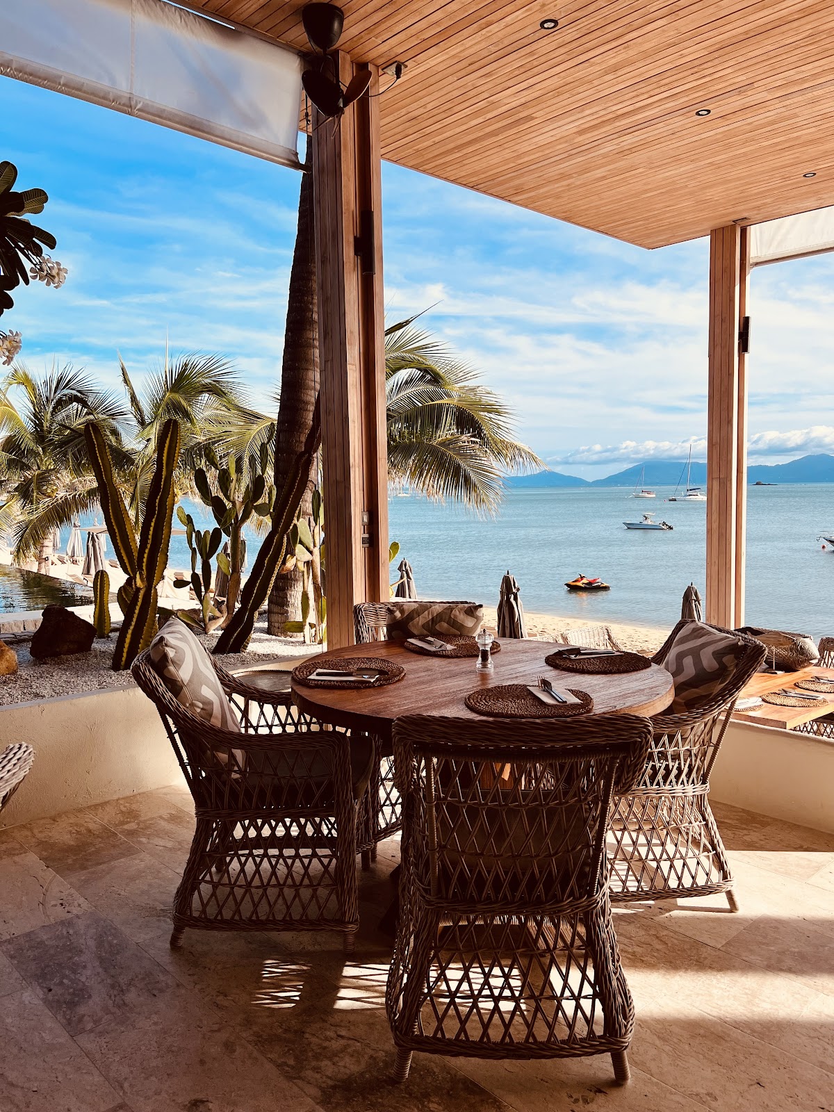 KOHCO Beach Restaurant - Gallery image 5