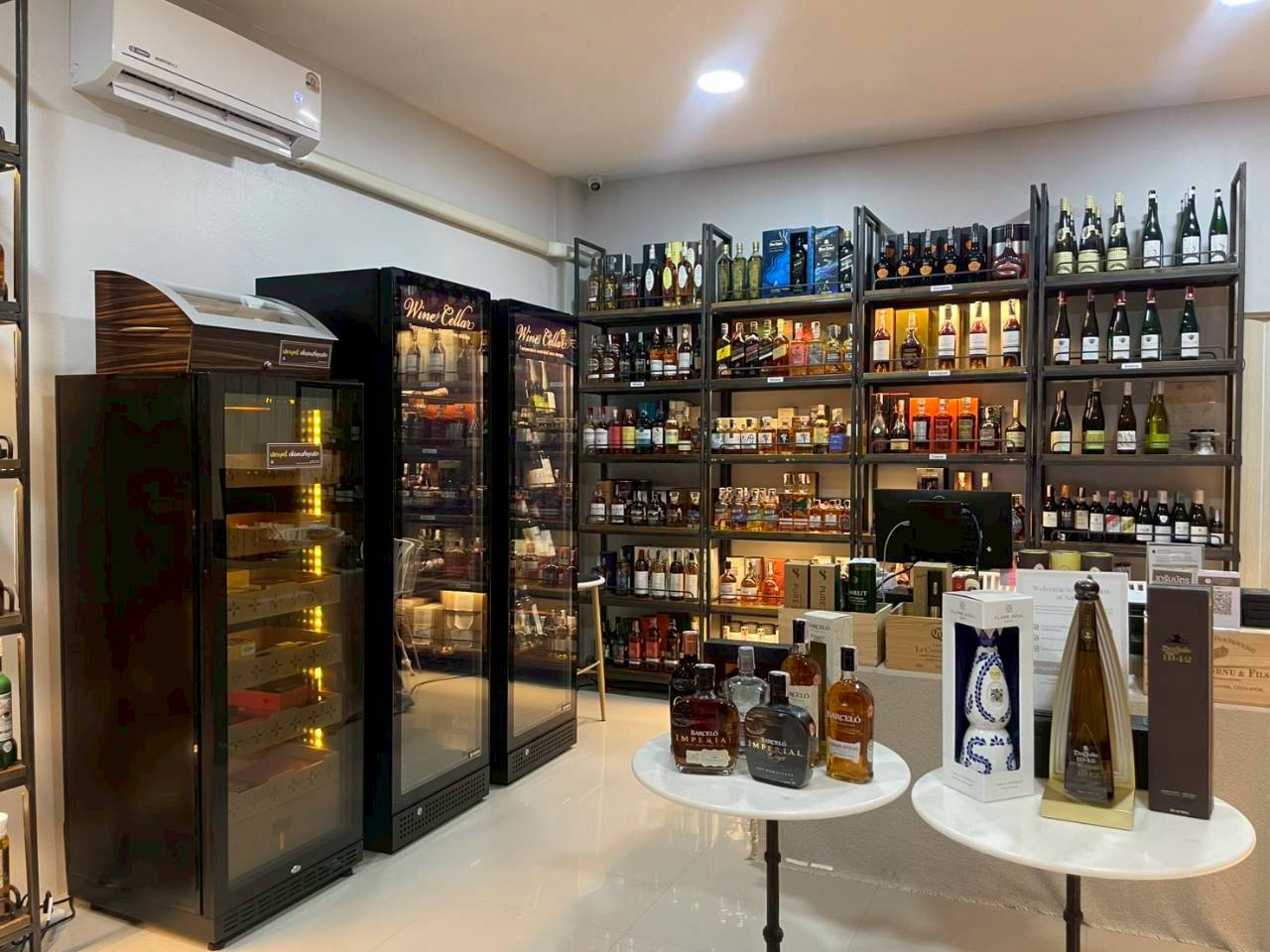 Le Somm De La Maison By Godfather