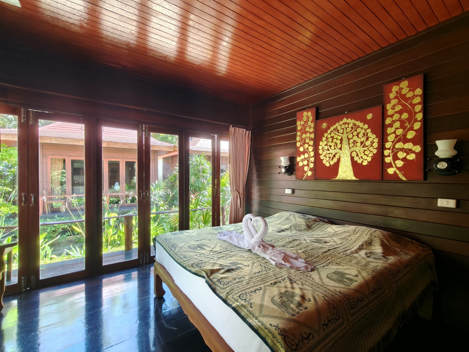Lipa Bay Resort