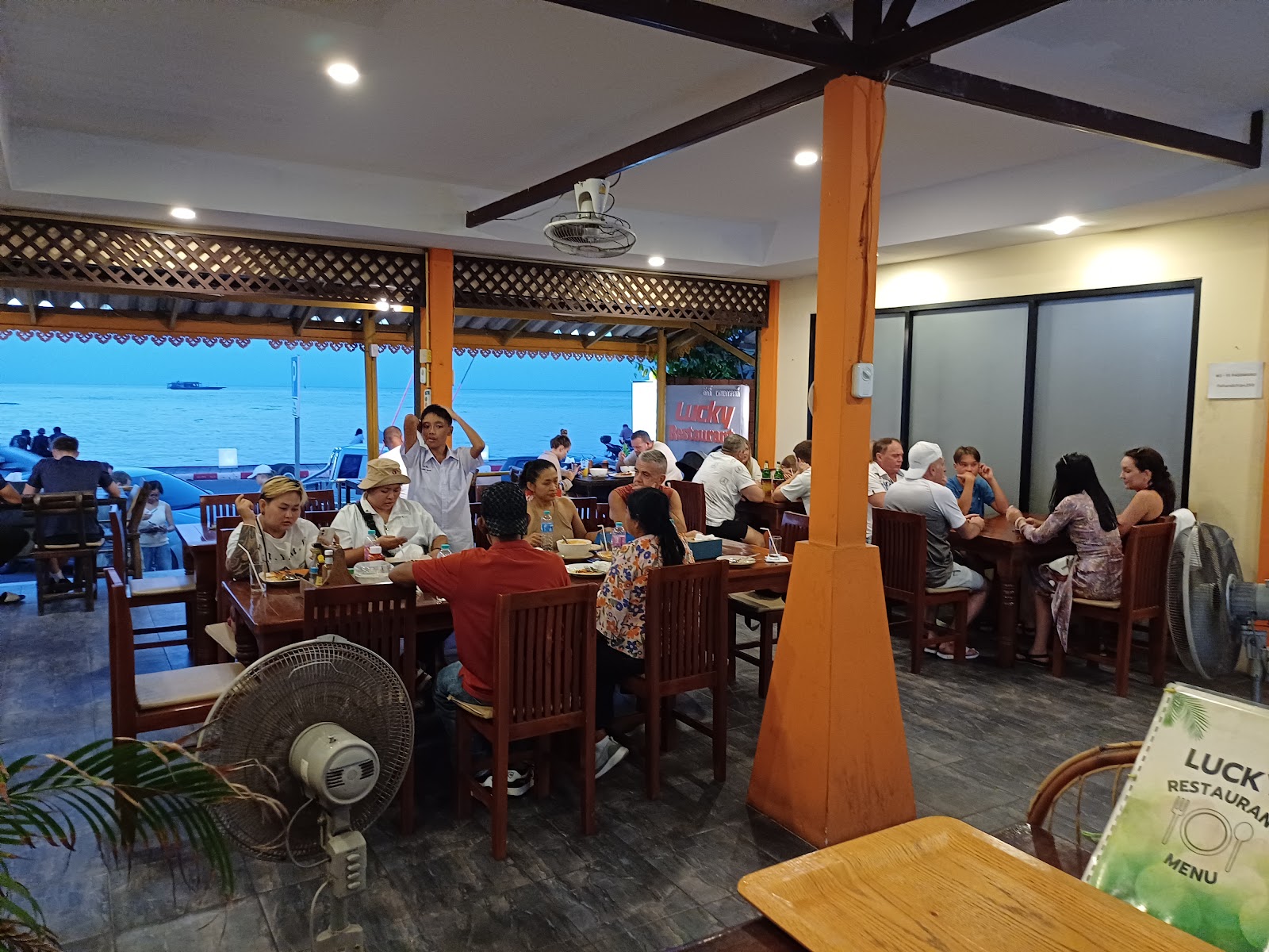 Lucky Restaurant - Gallery image 5