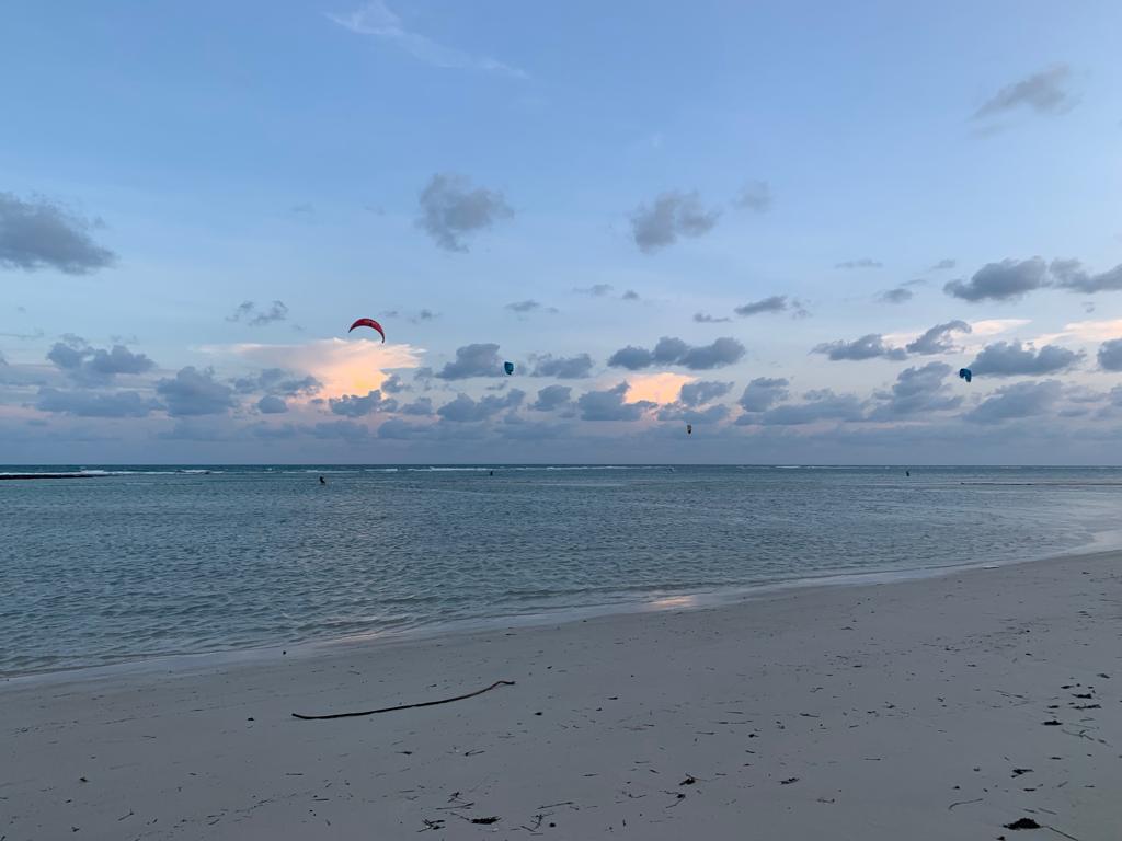 Mahalo - Efoil Kite Surfing Lessons - Gallery image 5