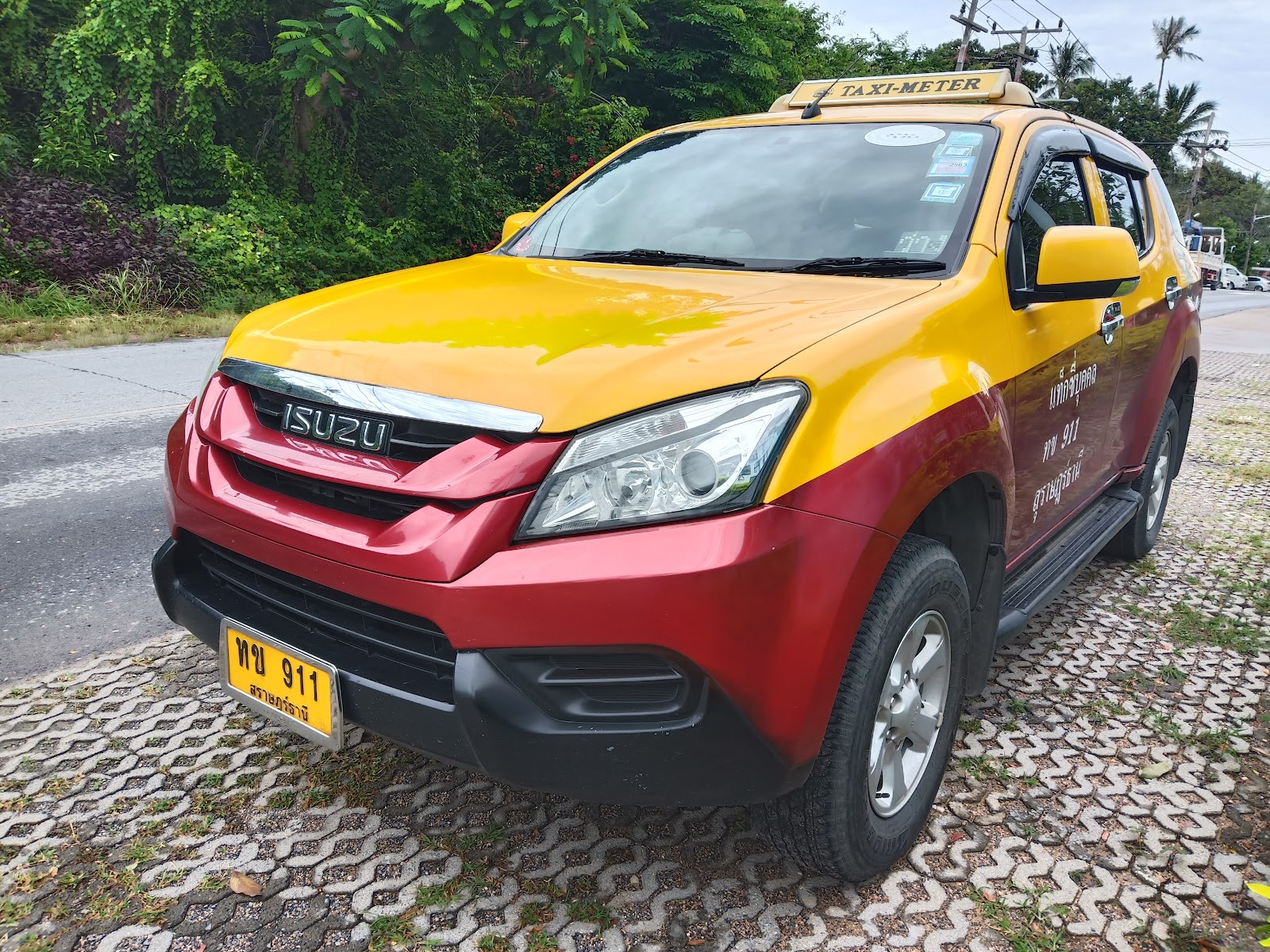 Mr. Chicken Taxi & Van Service