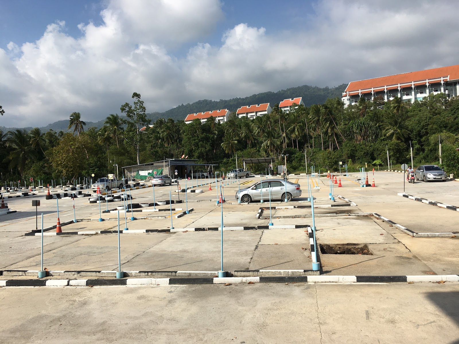 Nutchaya Driving School