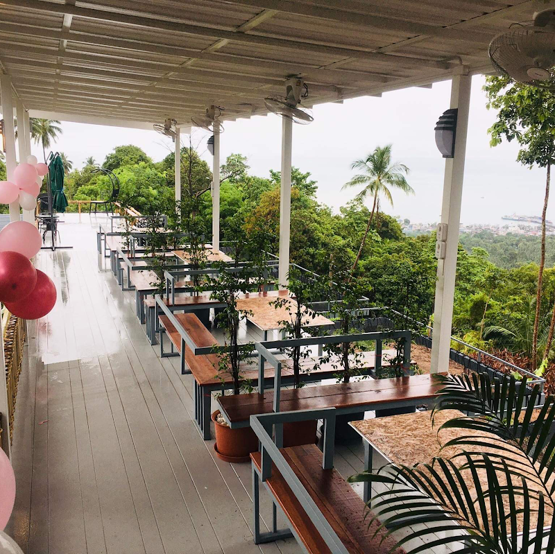 Organic Farm & Coffee Shop