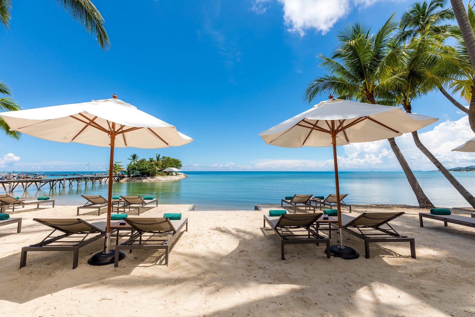 Outrigger Voyager 47 Club Lounge - Gallery image 5