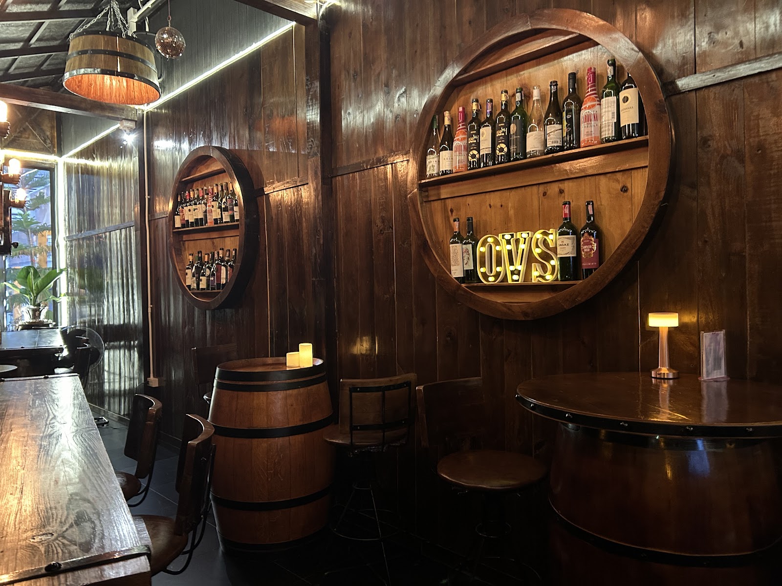 OVS Wine Cellar/Bar - Gallery image 4