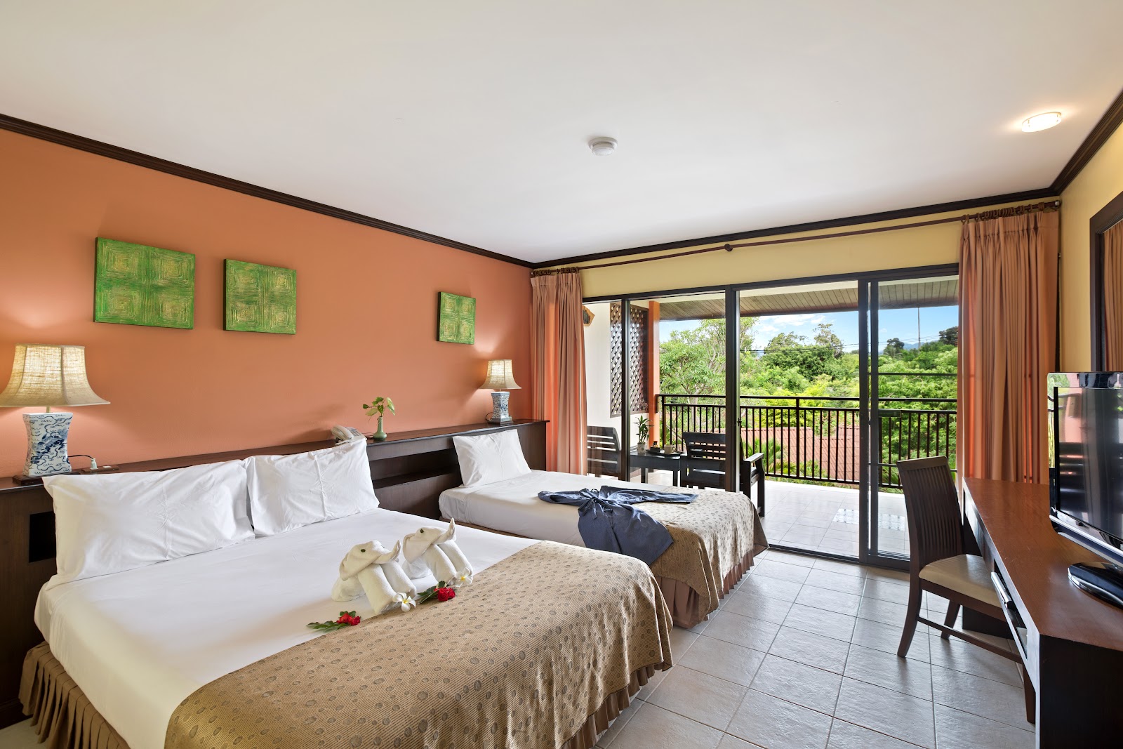 Pinnacle Resort