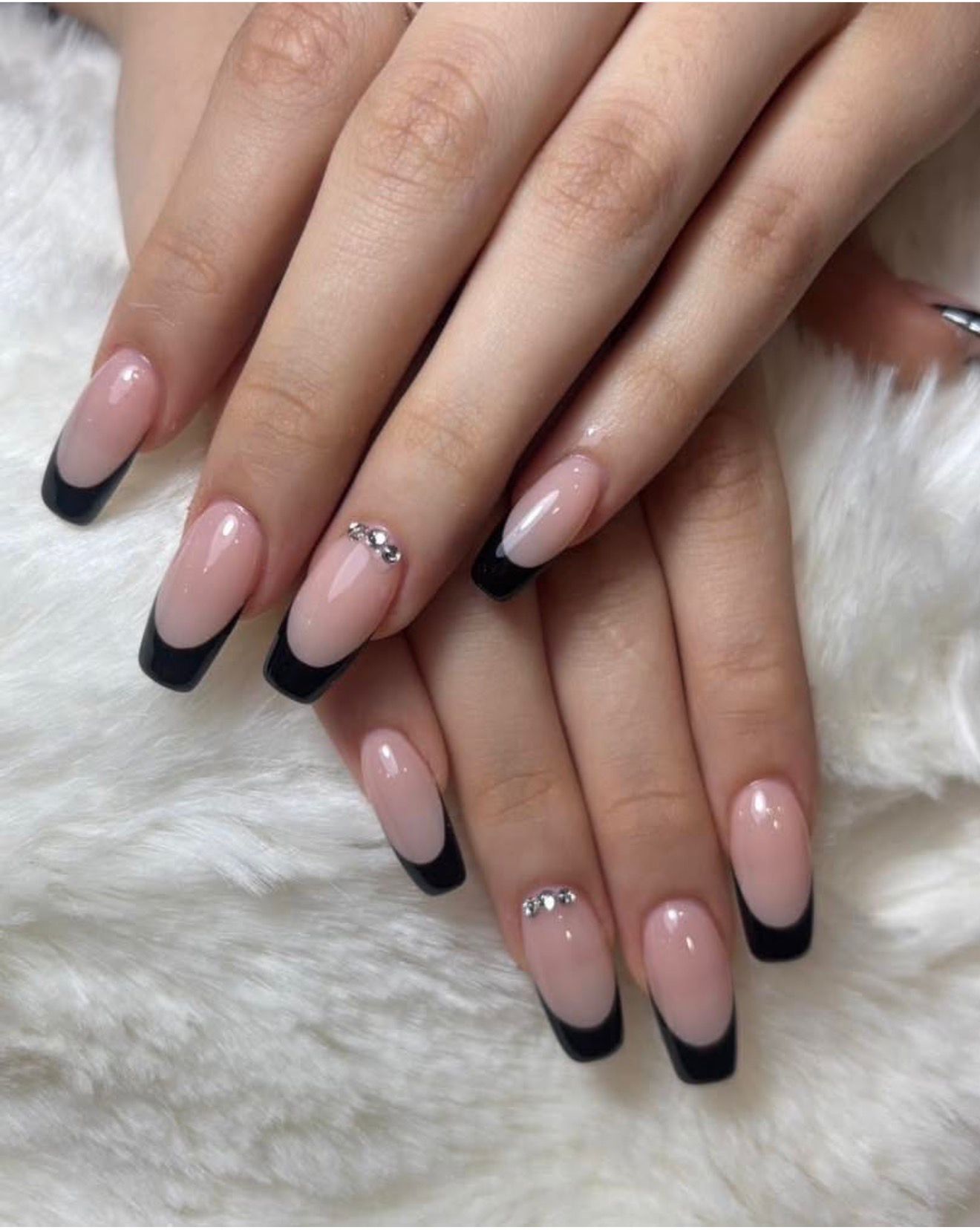 Queen Bee Nail And Eyelash - Gallery image 6