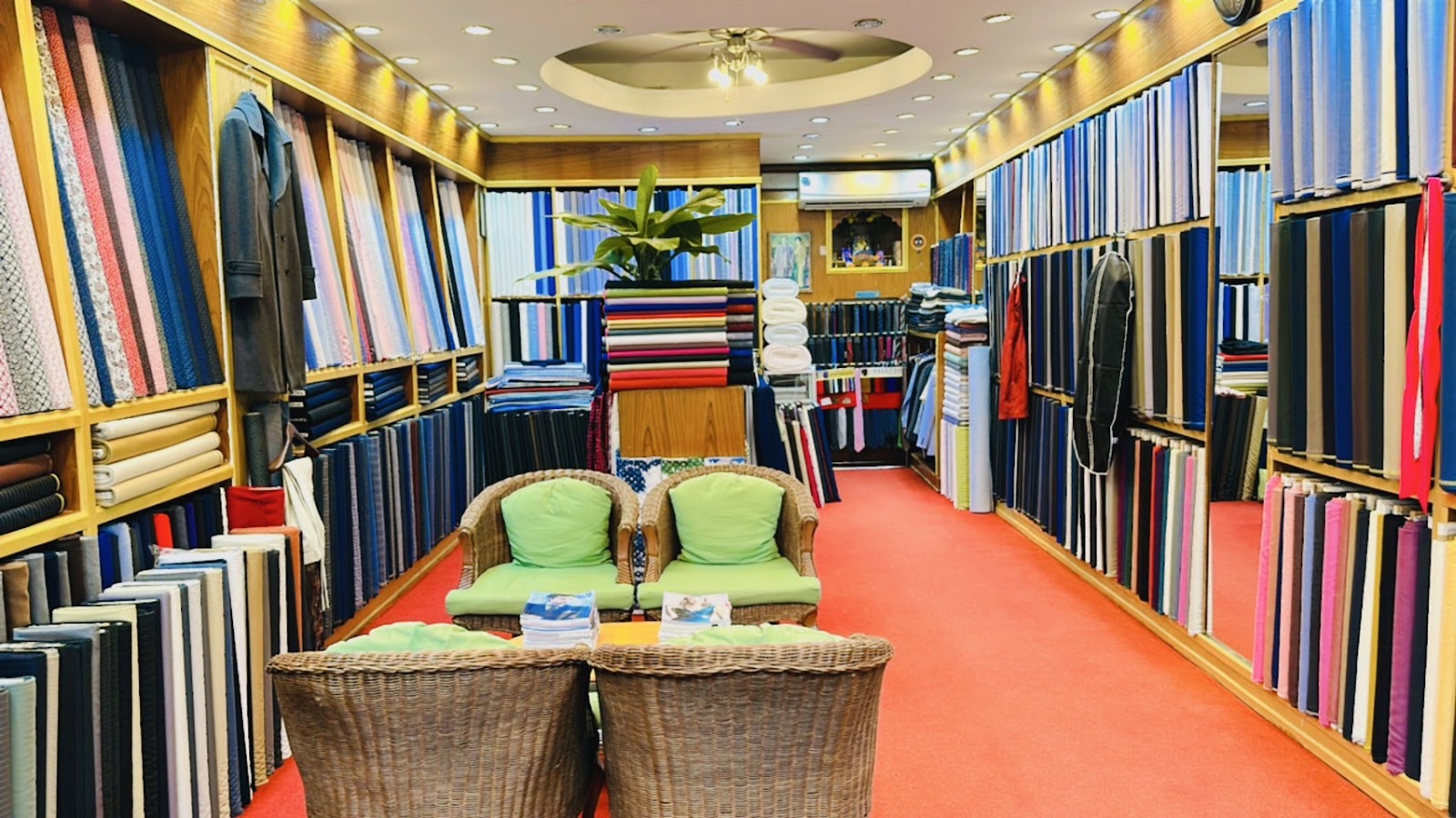 Royal King International Suits