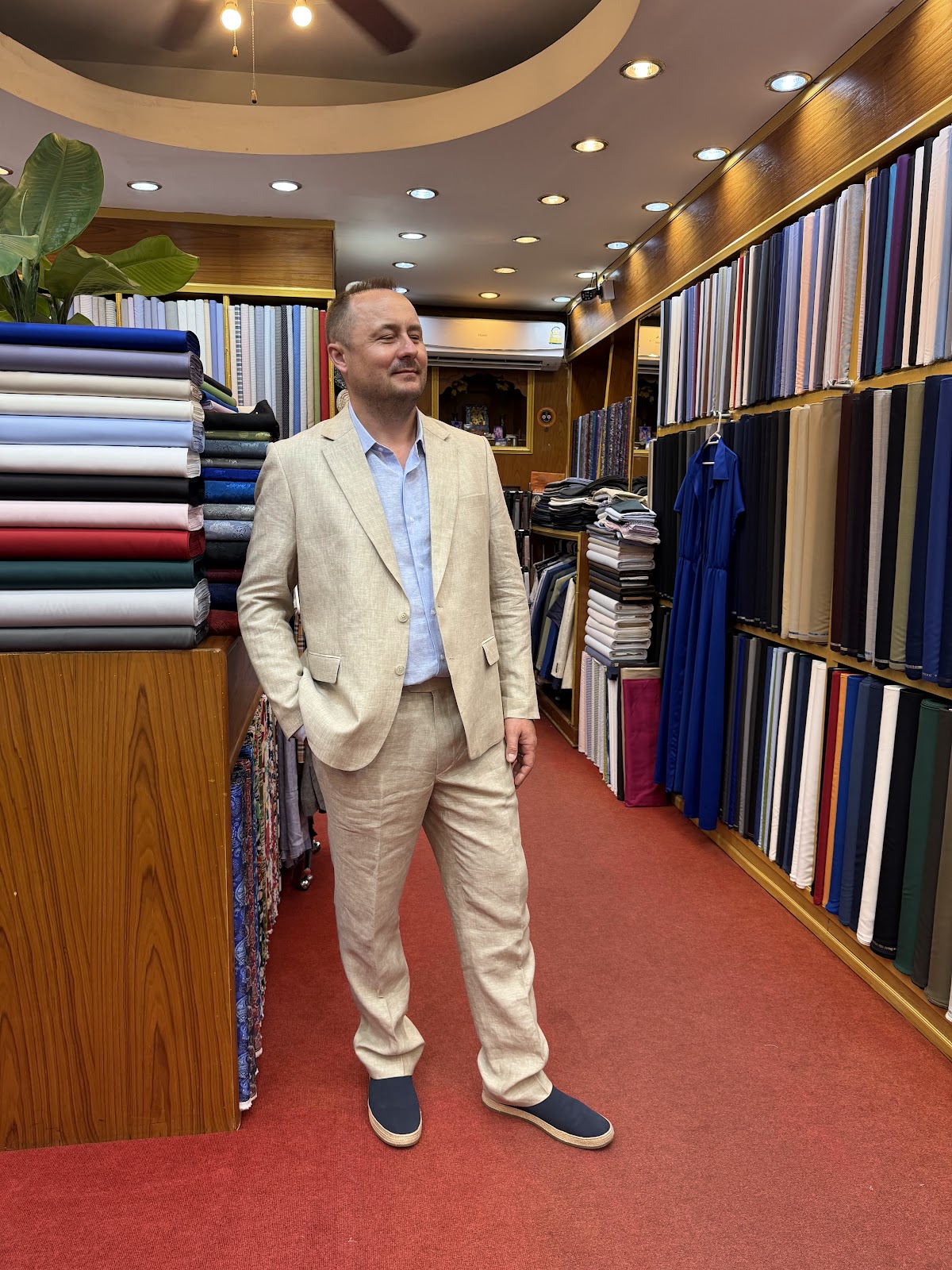 Royal King International Suits
