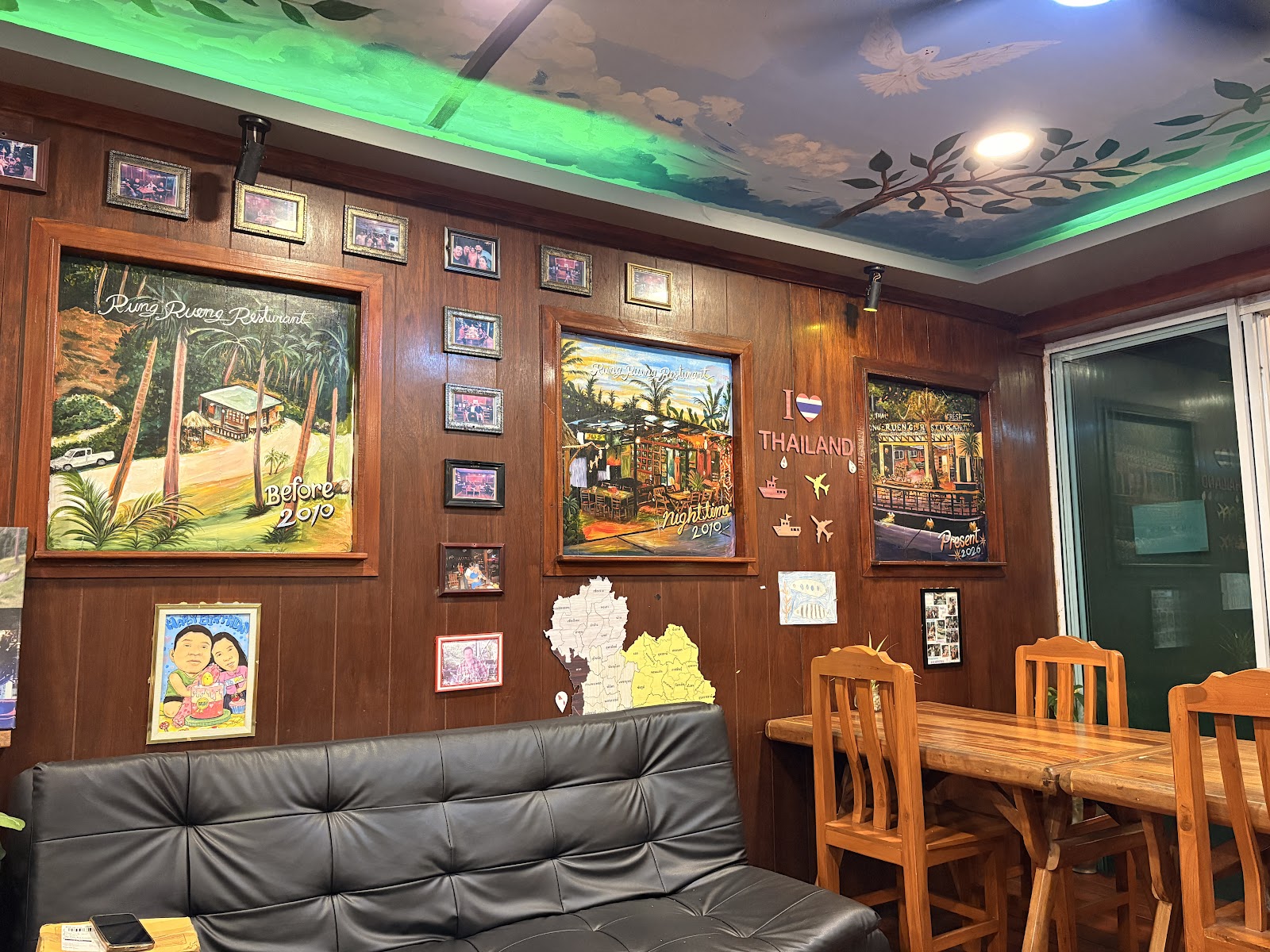 RungRueng Restaurant
