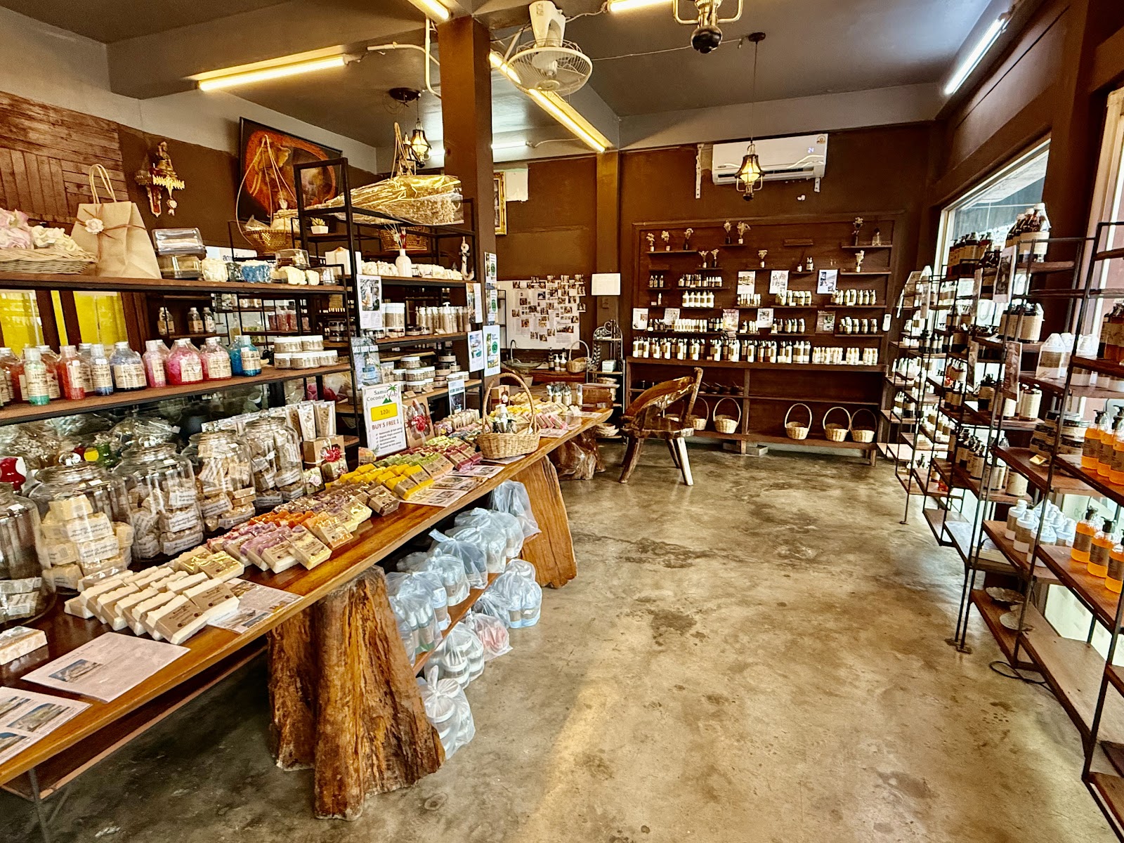 Samui Coconut Soap - Gallery image 4