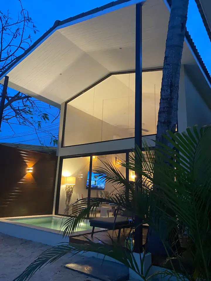 Sarana Beach Villas