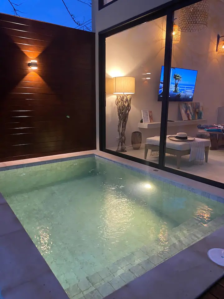 Sarana Beach Villas